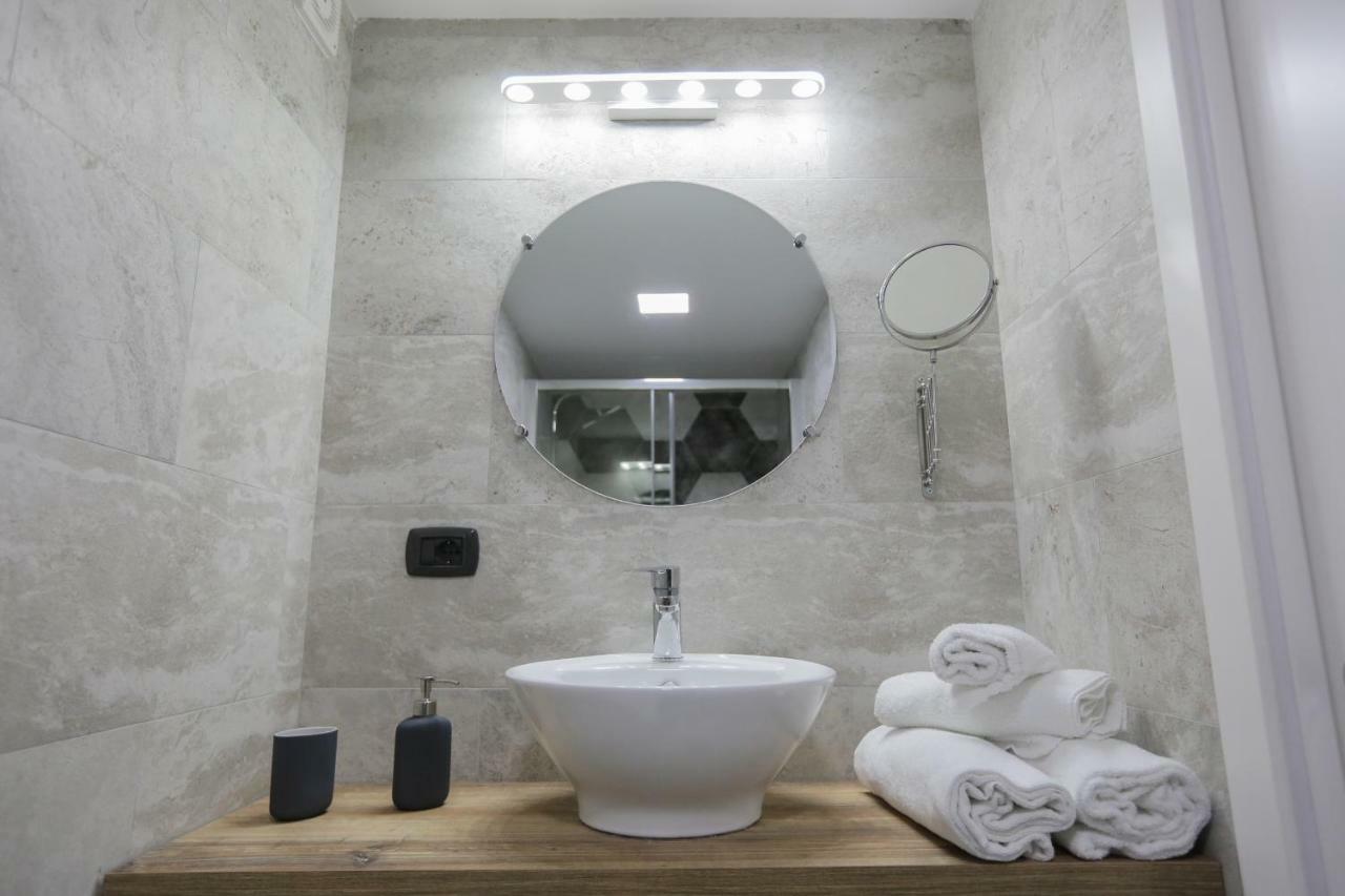 Apartamento Santa Chiara Loft Nápoles Exterior foto