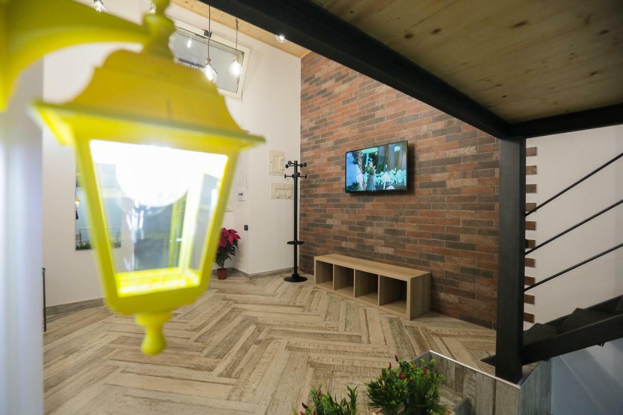 Apartamento Santa Chiara Loft Nápoles Exterior foto